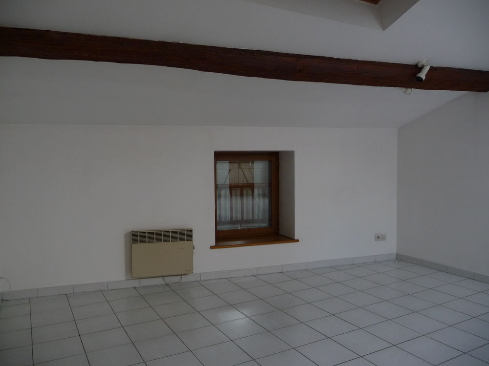 Location Appartement STUDIO non meublé Mâcon