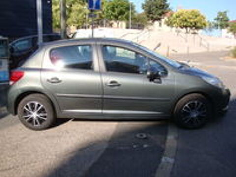 207 1.4 VTi 95ch Premium 2010 occasion 69580 Sathonay-Camp