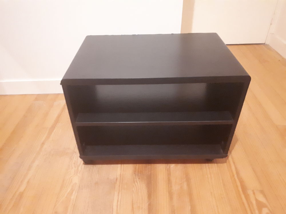Caisson noir en bois sur roulettes, 20 euros Meubles