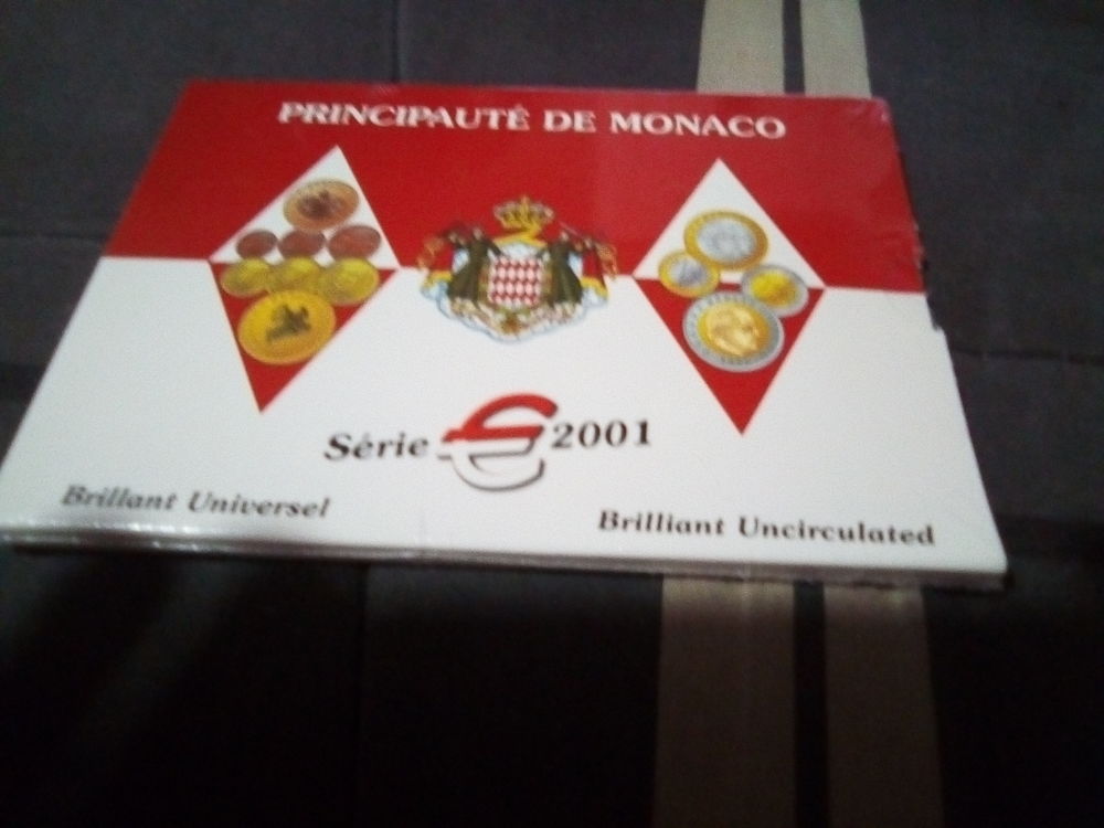 COFFRET BU MONACO 2001 