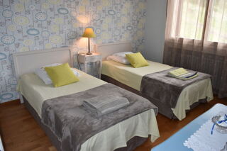  Appartement à louer 4 pièces 100 m²