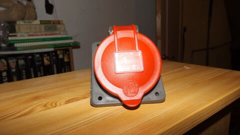 PRISE ELECTRIQUE 15 Combs-la-Ville (77)