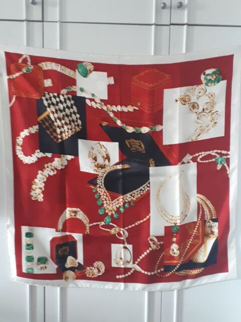 Foulard NEUF CARTIER AUTHENTIQUE 150 Villemomble (93)