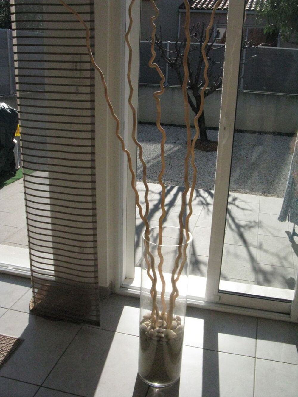 Vase avec B&acirc;tons en Bois Flott&eacute; Décoration