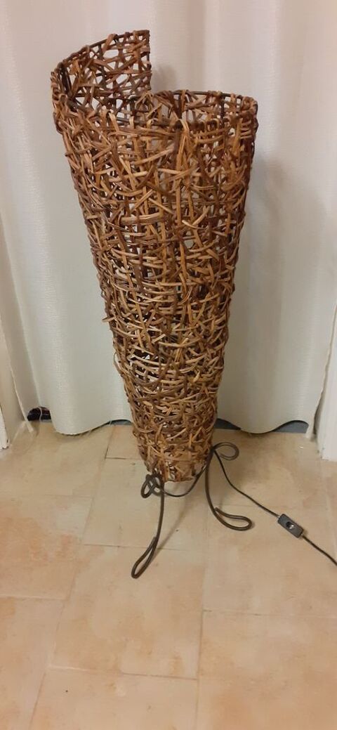 tres belle lampe 15 Chteauroux (36)