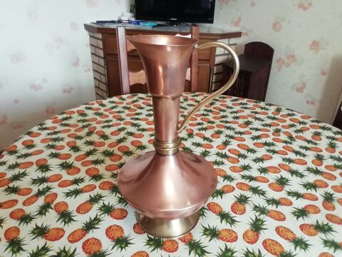 Pichet Anglais cuivre et laiton 20 Noyelles-l�s-Vermelles (62)