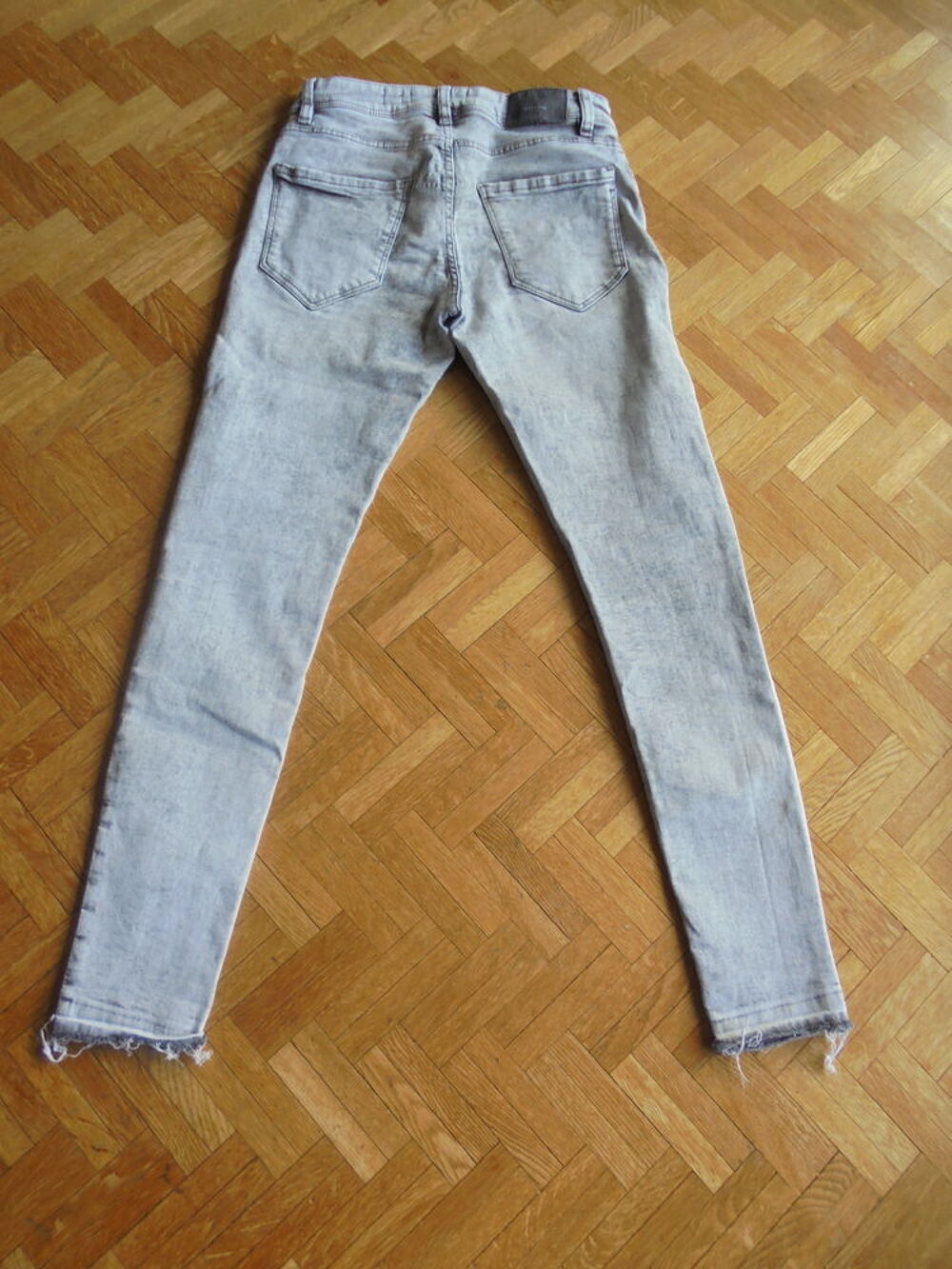 Jean Bershka gris neige (22) Vêtements