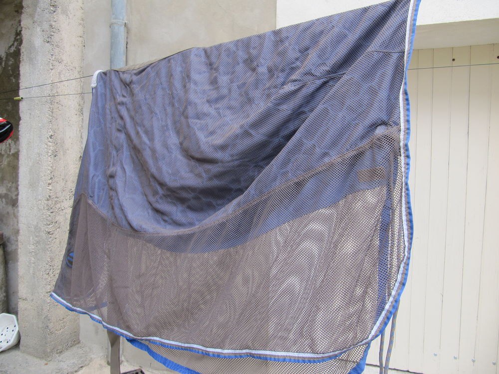 couverture s&eacute;chante pour cheval Sports
