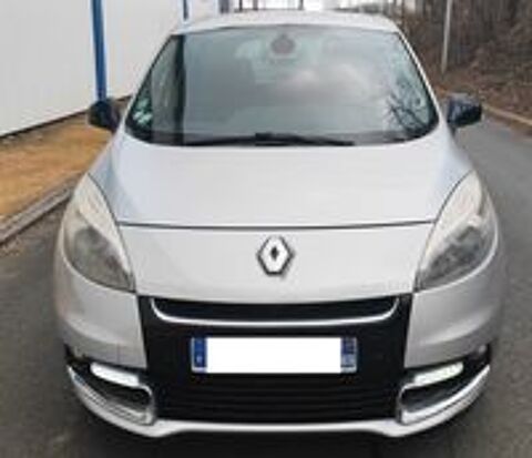 Grand Sc&eacute;nic III Grand Sc&eacute;nic dCi 130 Energy FAP eco2 Bose 5 pl 2013 occasion 69400 Villefranche-sur-Sa&ocirc;ne