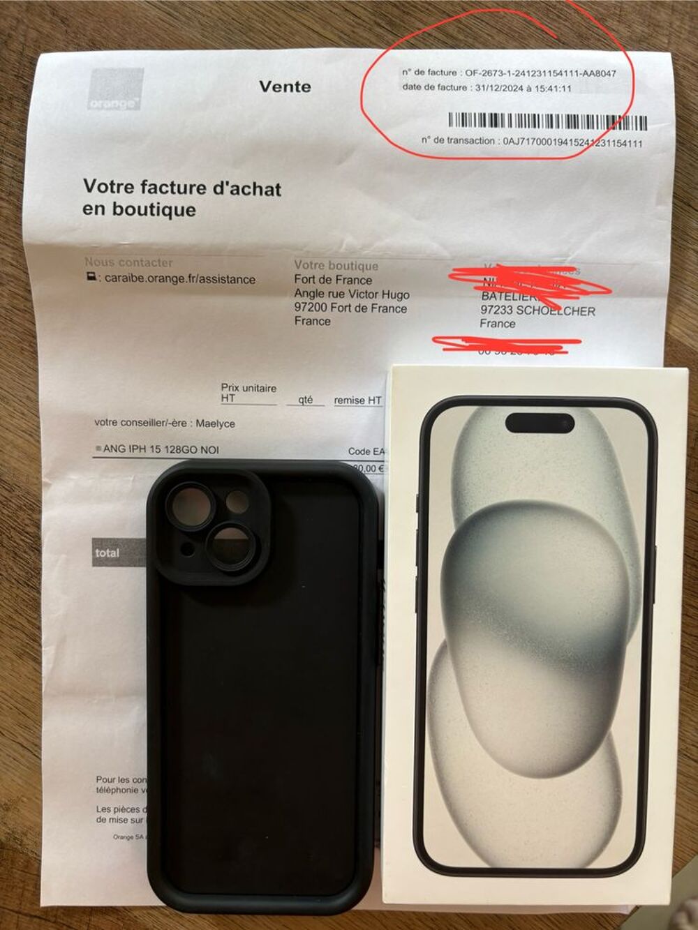 Iphone 15 neuf 128 giga 
Téléphones et tablettes