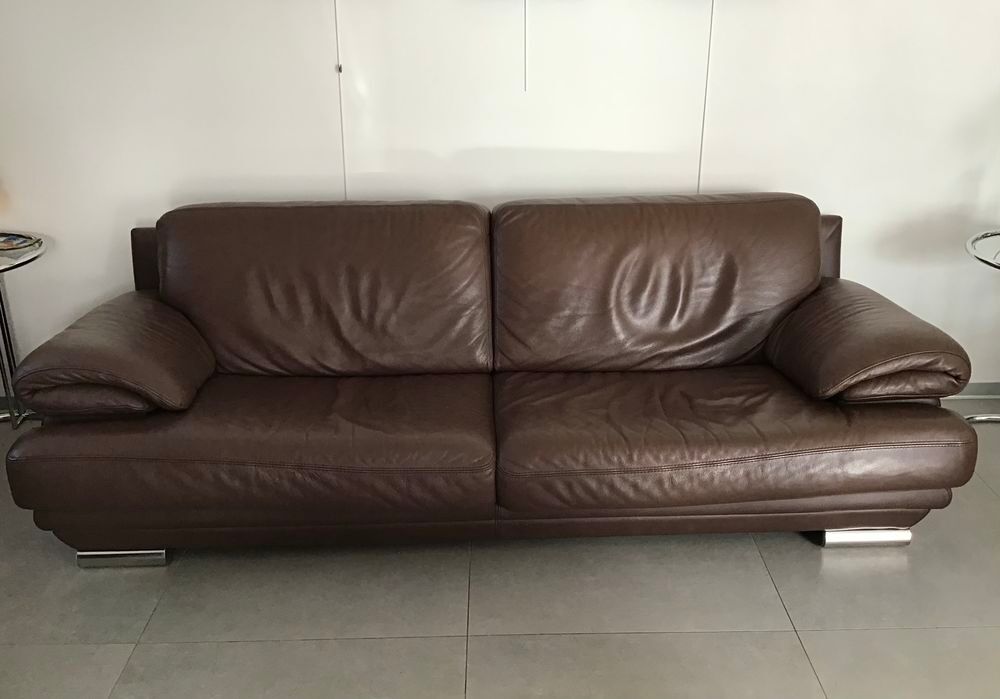 Canap&eacute; cuir grain&eacute; marron /chocolat 3 places 350&amp;euro; Meubles