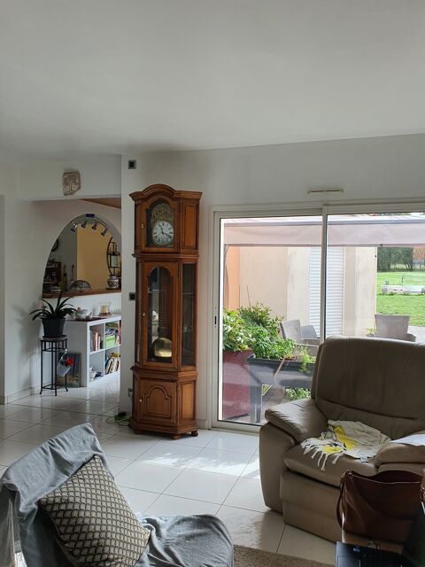 Horloge comtoise vitrine d'angle 1350 Saint-Mars-de-Coutais (44)