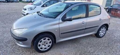 Annonce voiture Peugeot 206 3900 