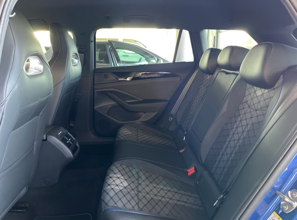 Passat 1.5 eHybrid 272 DSG6 R-Line 2025 occasion 59000 Lille