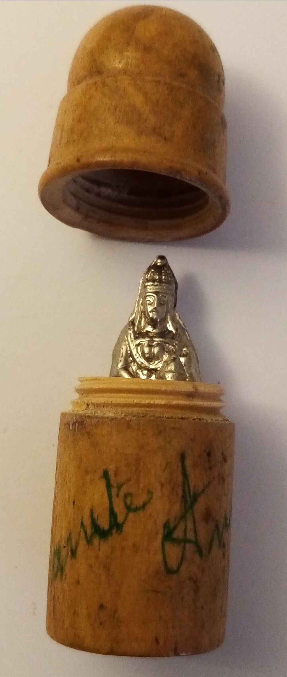 Rare et ancien reliquaire de voyage 