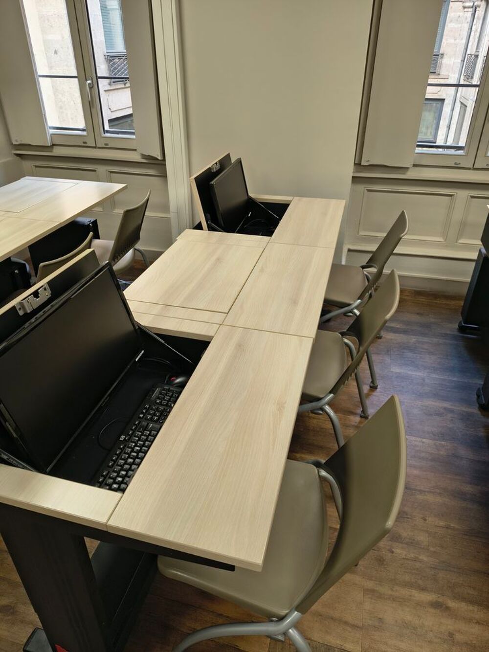 Tables informatique Matériel informatique