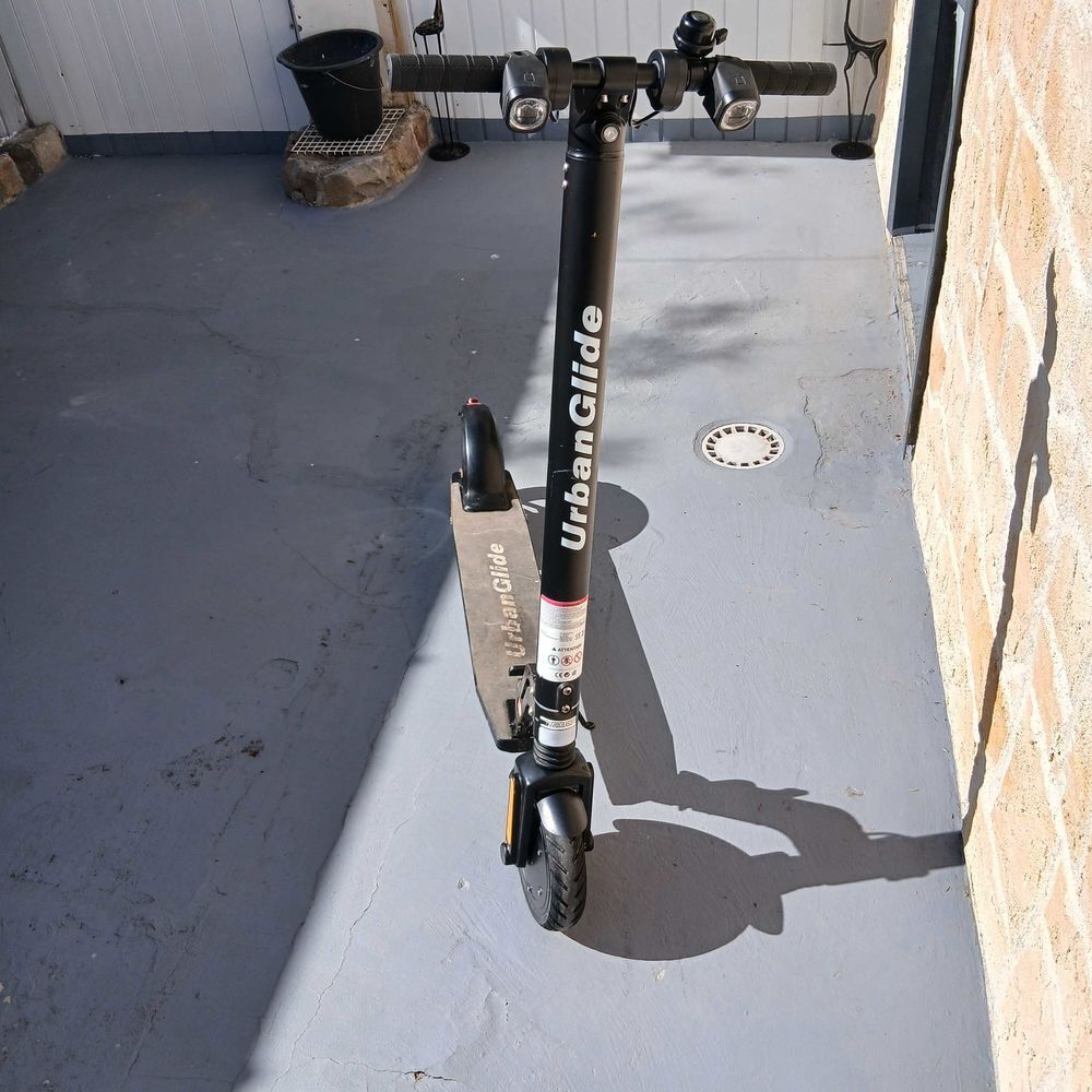 Trottinette &eacute;lectrique urbanglide Vélos