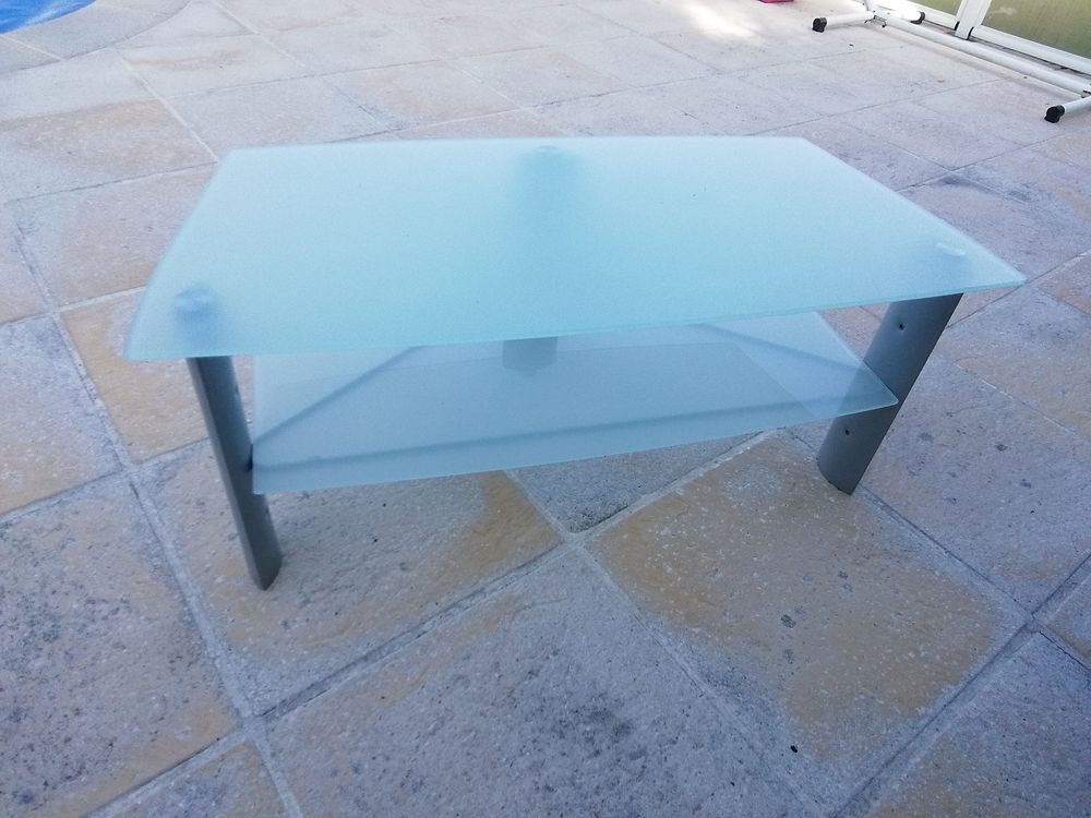 Table basse de t&eacute;l&eacute;vision Meubles