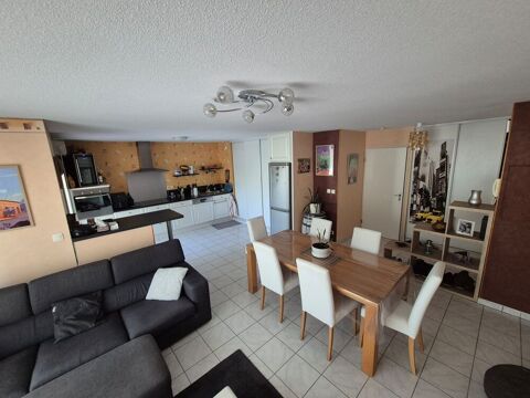   Appartement T3 - 65 m2 c?ur de village  Appartement - 3 pièce(s) - 65 m²
