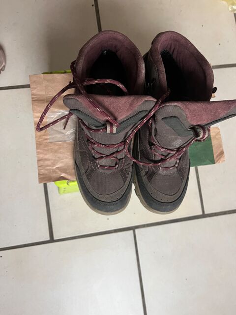 Propos� chaussures 14 Les Ormes (86)