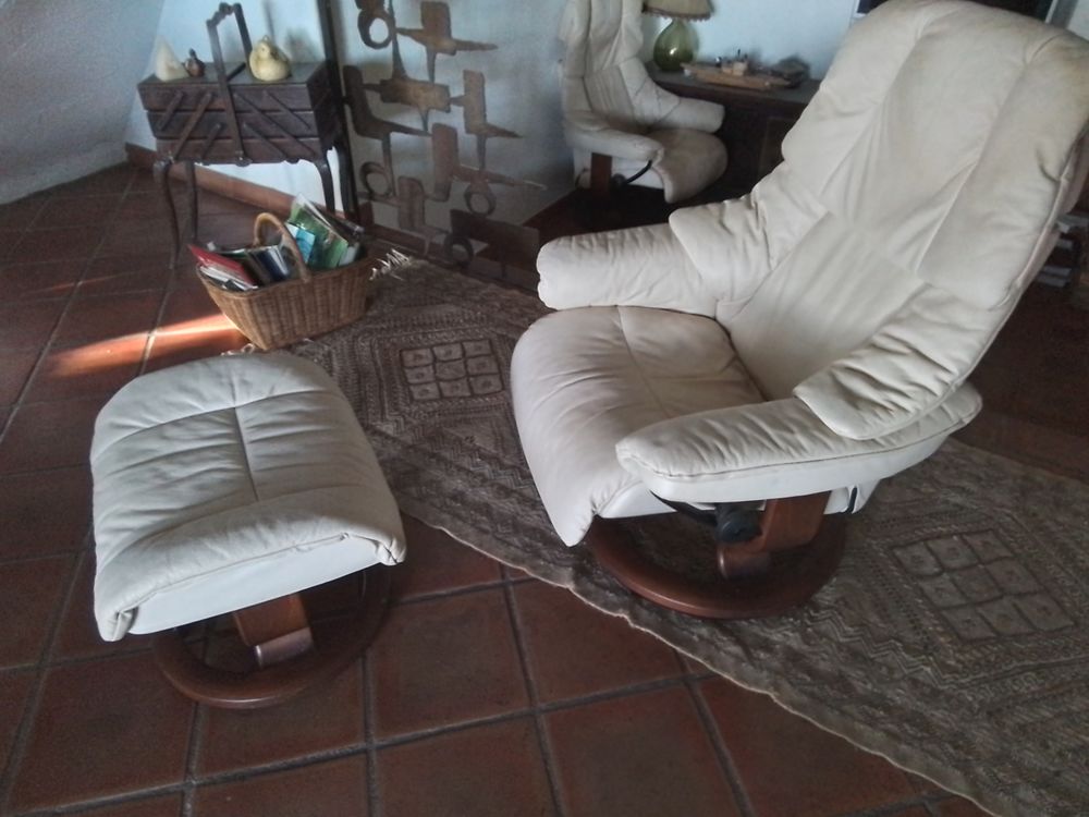 fauteuil Stresless mod&egrave;le Reno Meubles
