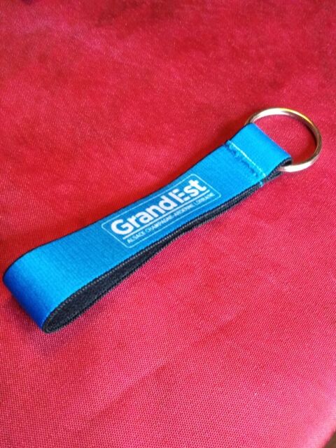 Porte clefs avec ruban lastique 1 Avermes (03)