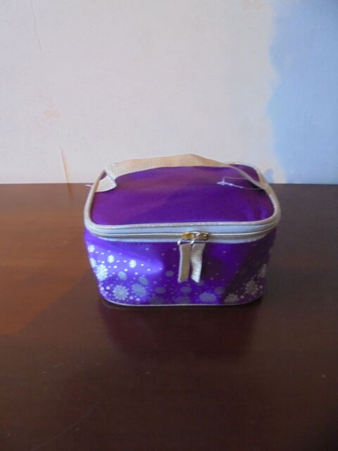 Vanity violet (95) 3 Tours (37)