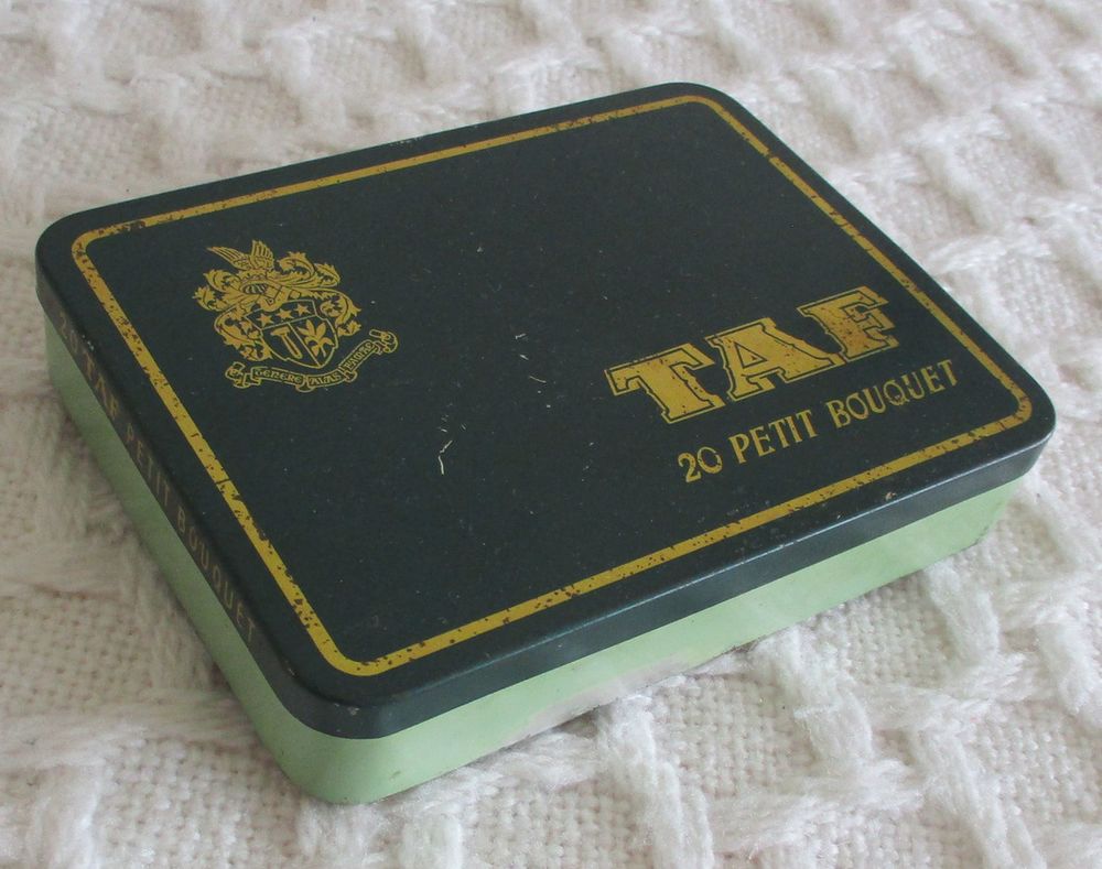 ANCIENNE BOITE A CIGARES TAF 