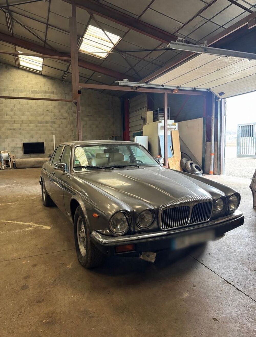 Daimler 5.3 Double Six A 1989 occasion 38300 Bourgoin-Jallieu