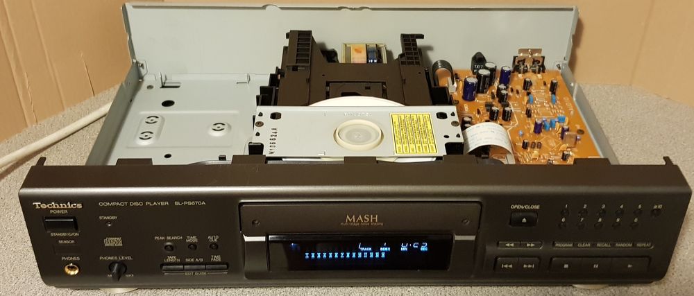 TECHNICS SL-PS670A, platine CD lecteur CD Audio et hifi
