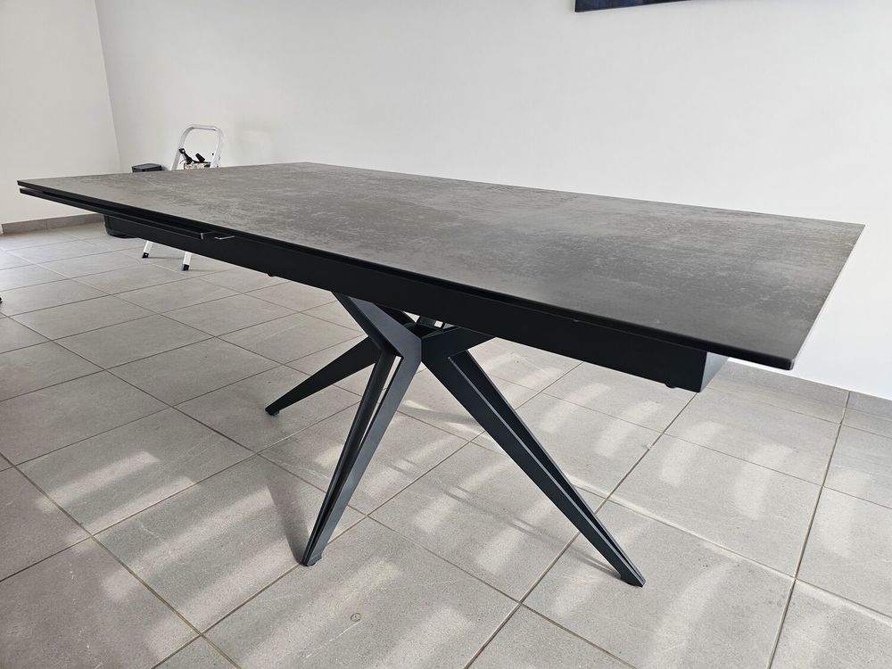 Table c&eacute;ramique + 6 chaises Meubles