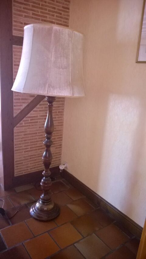 Lampadaire bois massif 75 Loudun (86)