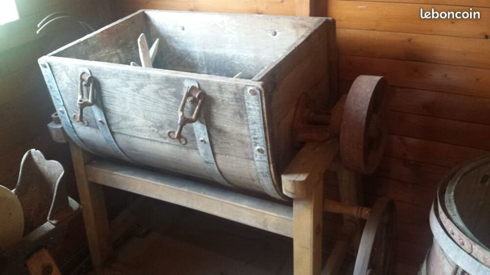 Baratte &agrave; beurre datant plus de 90 ans d'origine Bricolage