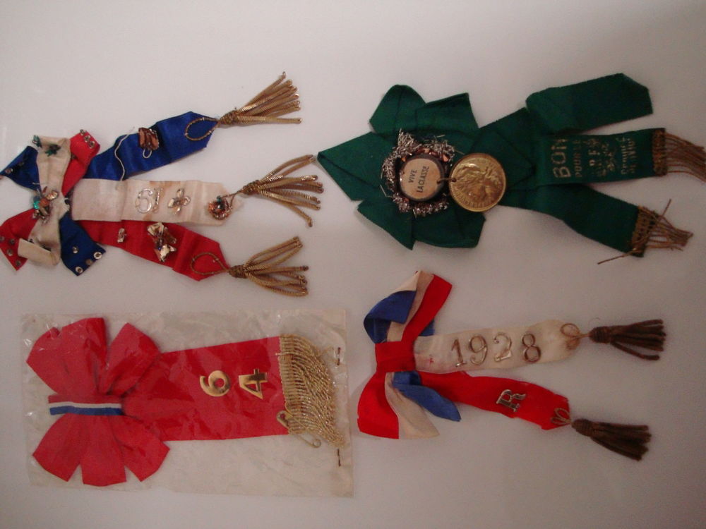 Cocarde de conscrit,objet anciens militaires. 