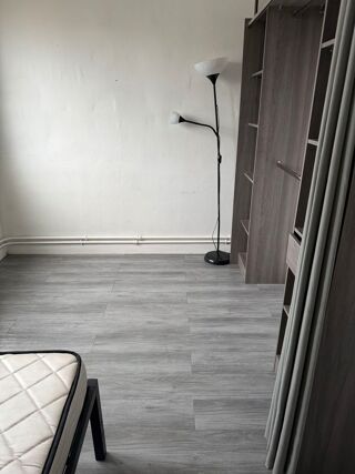  Chambre � louer 6 pi�ces 22 m�