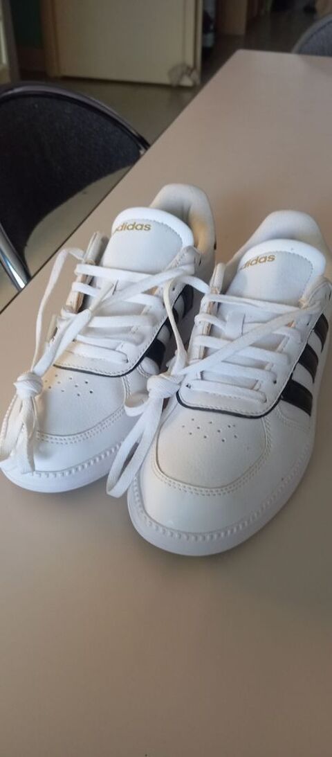 Baskets adidas 30 Lagny-sur-Marne (77)