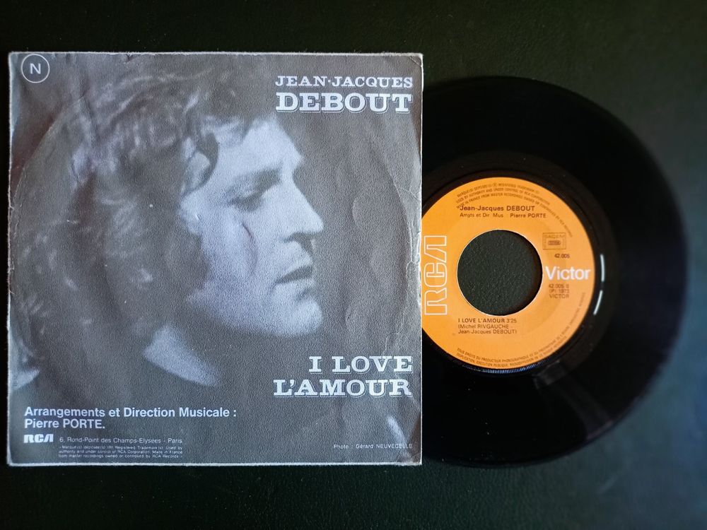 Lot 4 Disques vinyles 45T, vari&eacute;t&eacute; fran&ccedil;aise 1960 &agrave; 90 CD et vinyles