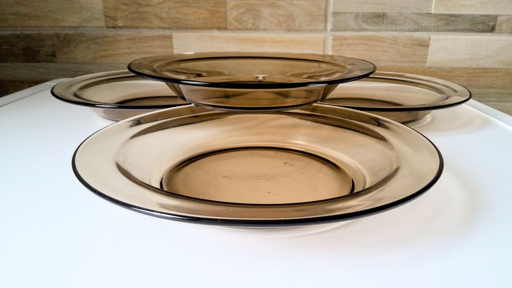 Vaisselle Arcoroc verre fum&eacute; ? assiettes &agrave; soupe X 4 Cuisine