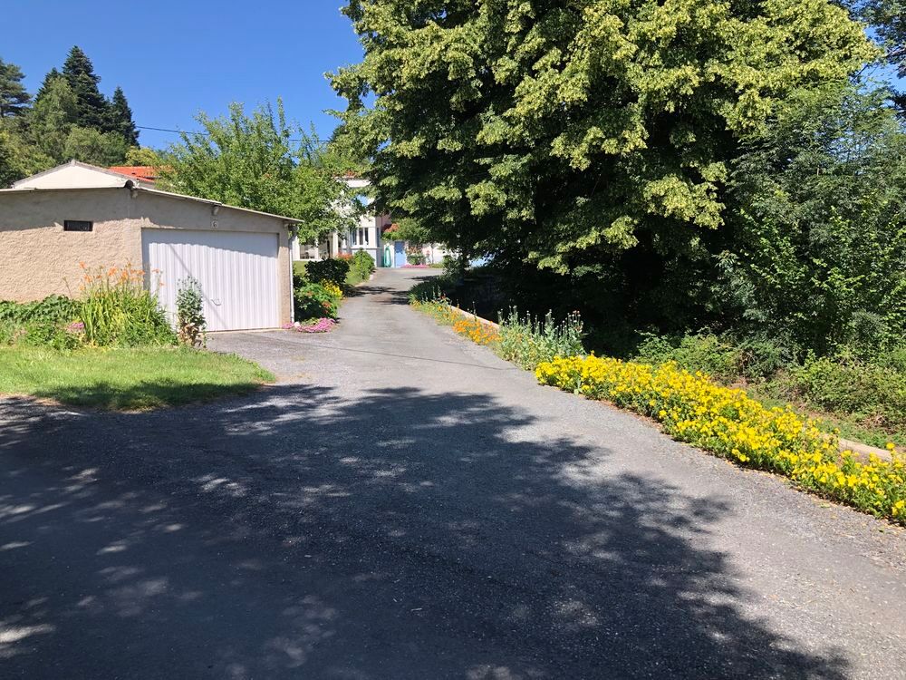   gîte 4 chambres 2/6 pers 500/650 euros Midi-Pyrénées, Burlats (81100)