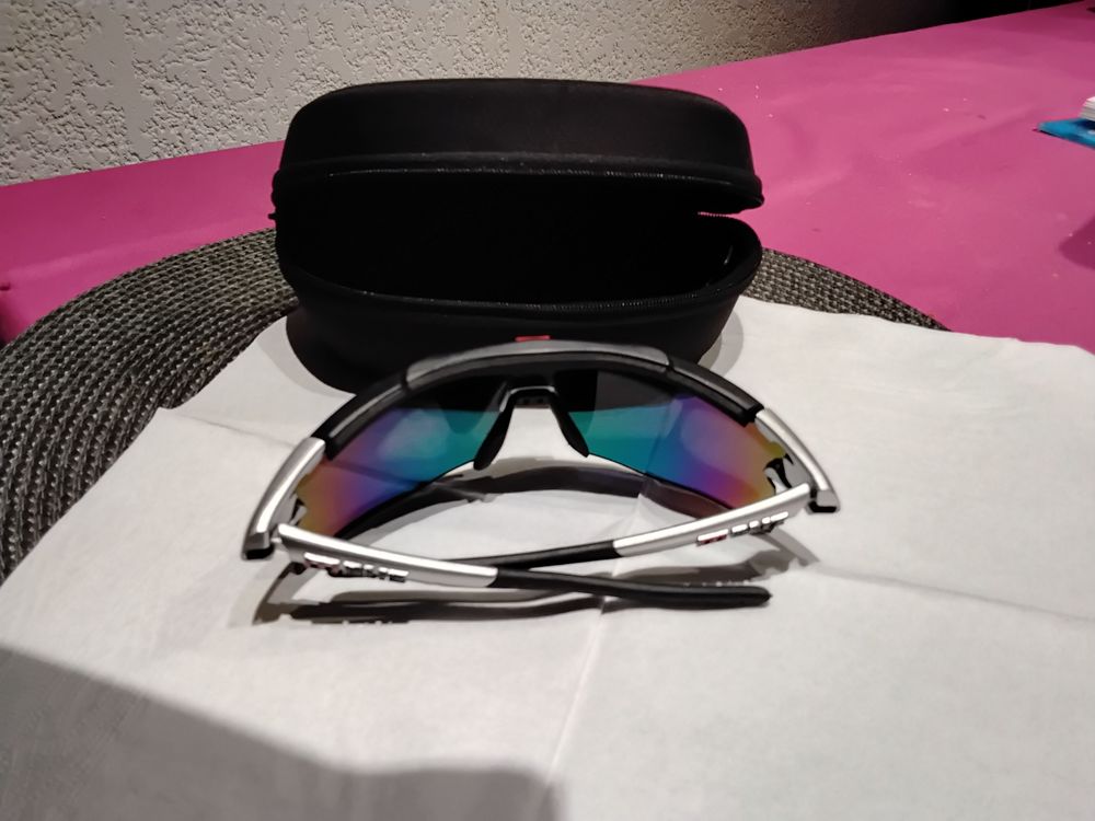 Lunettes solaires v&eacute;lo Sports