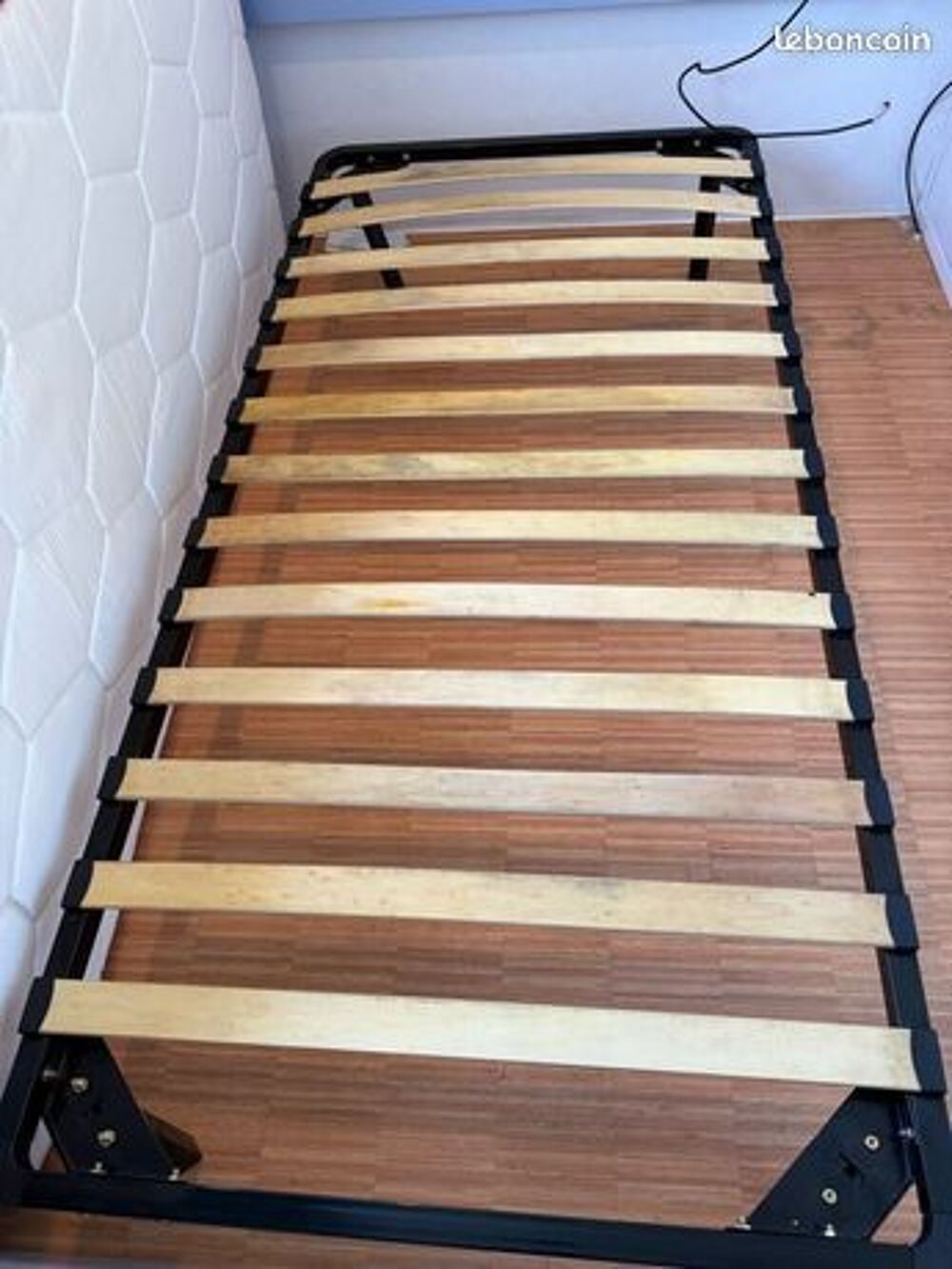 Lit cadre sommier pieds et matelas 90 x 190 Meubles