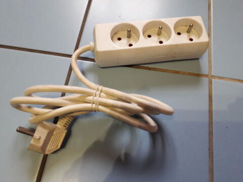 BLOC 3  RISES AVEC TERRE 230 V. 4 Fr�vent (62)