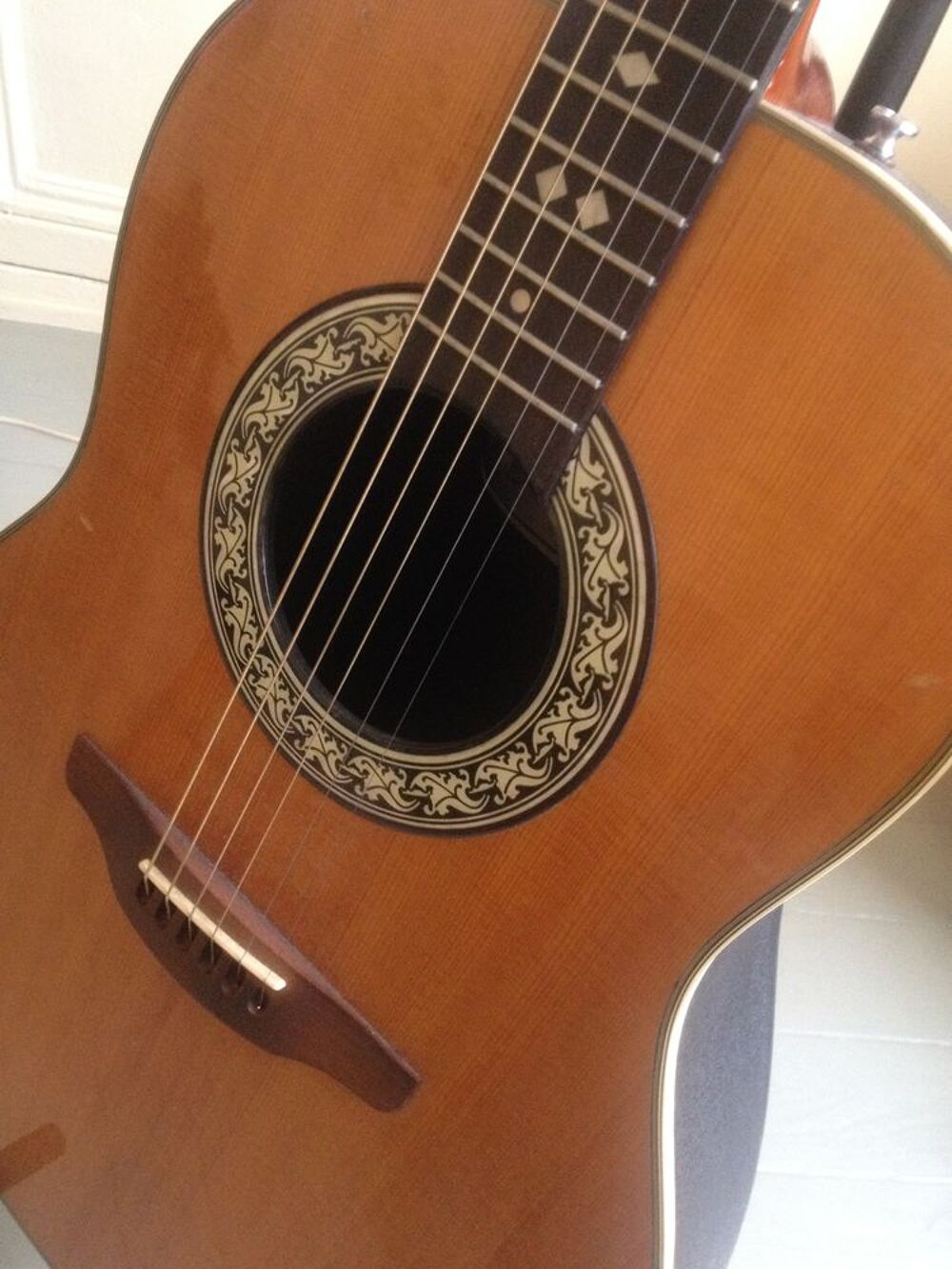 guitare ovation mod&egrave;le 1112 USA Instruments de musique