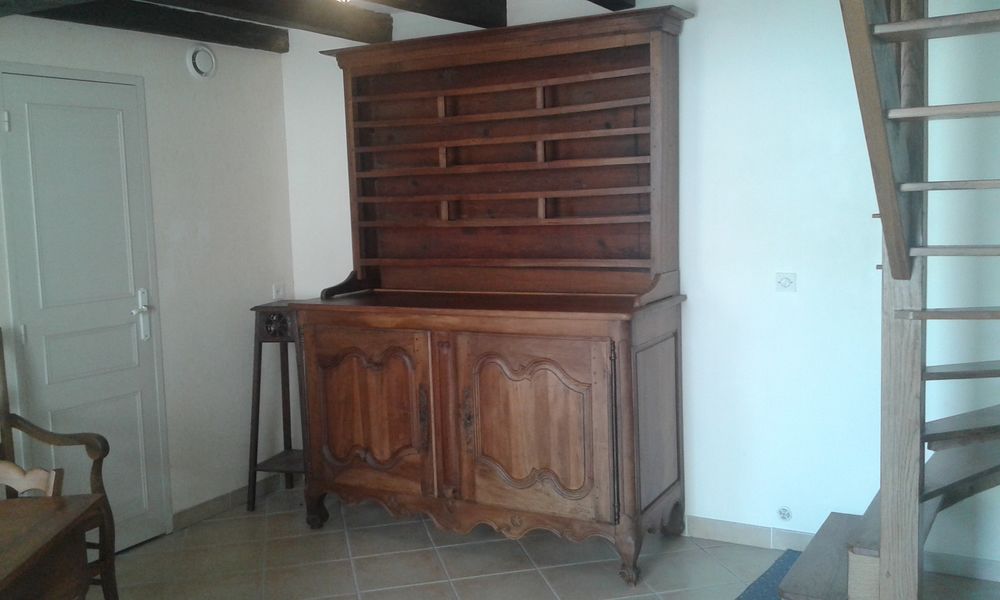 Tr&egrave;s beau buffet vaisselier ancien Meubles