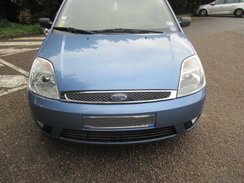 Ford Fiesta 1.6i Ghia 2003 occasion Uckange 57270
