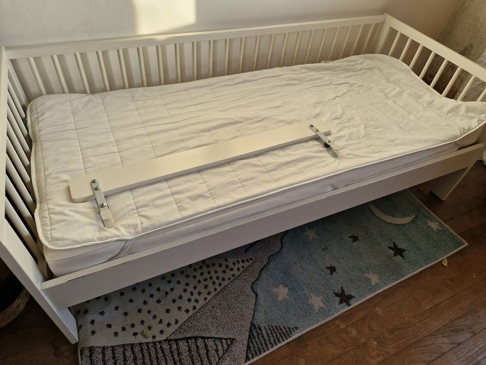 Lit Enfant avec matelas 70 x 160 Meubles