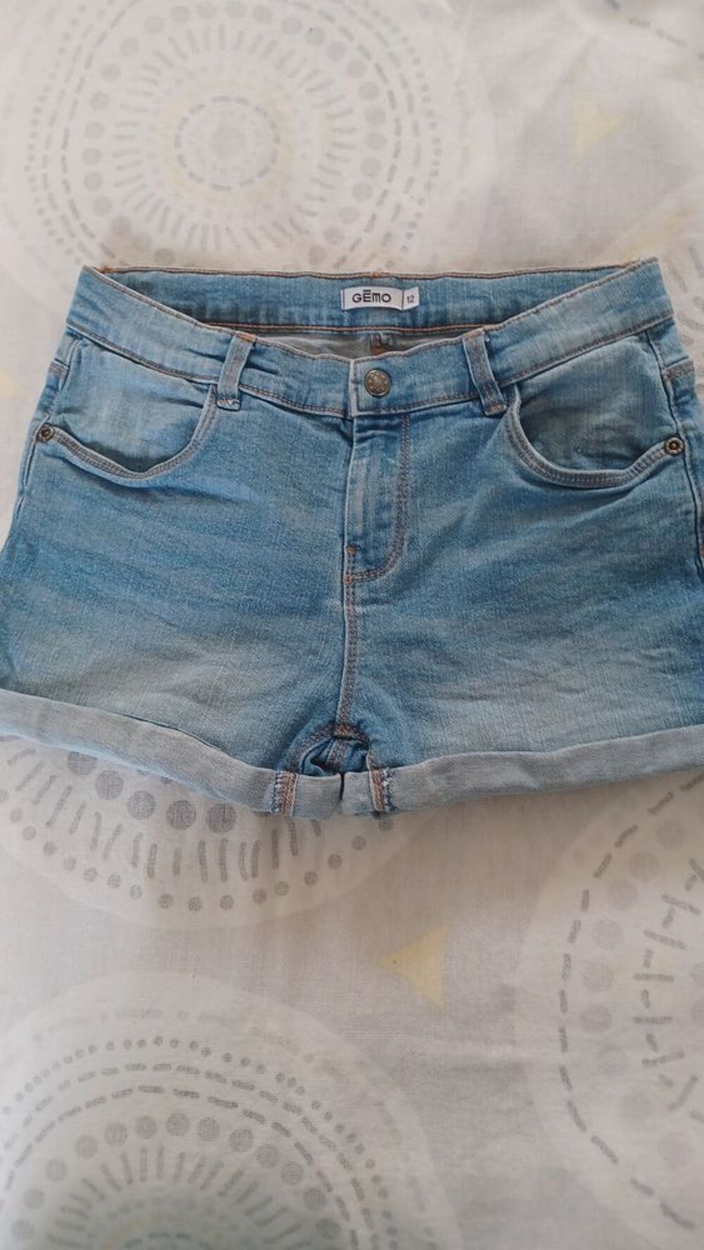 V&ecirc;tements fille Vêtements