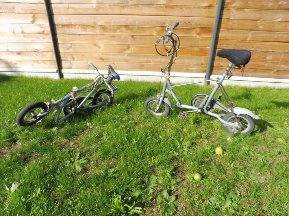 2 V&eacute;los pliants adulte Vélos