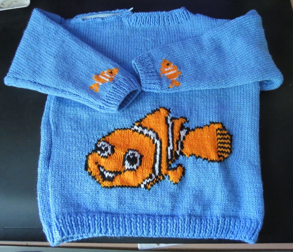 PULL ENFANT - TAILLE 6 ANS - FAIT MAINS - 100 % ACRYLIQUE Vêtements