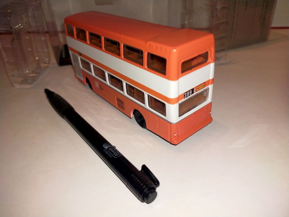 Manchester Bus miniature orange imp&eacute;riale 1/76
Jeux / jouets